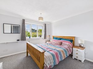Bedroom- click for photo gallery
